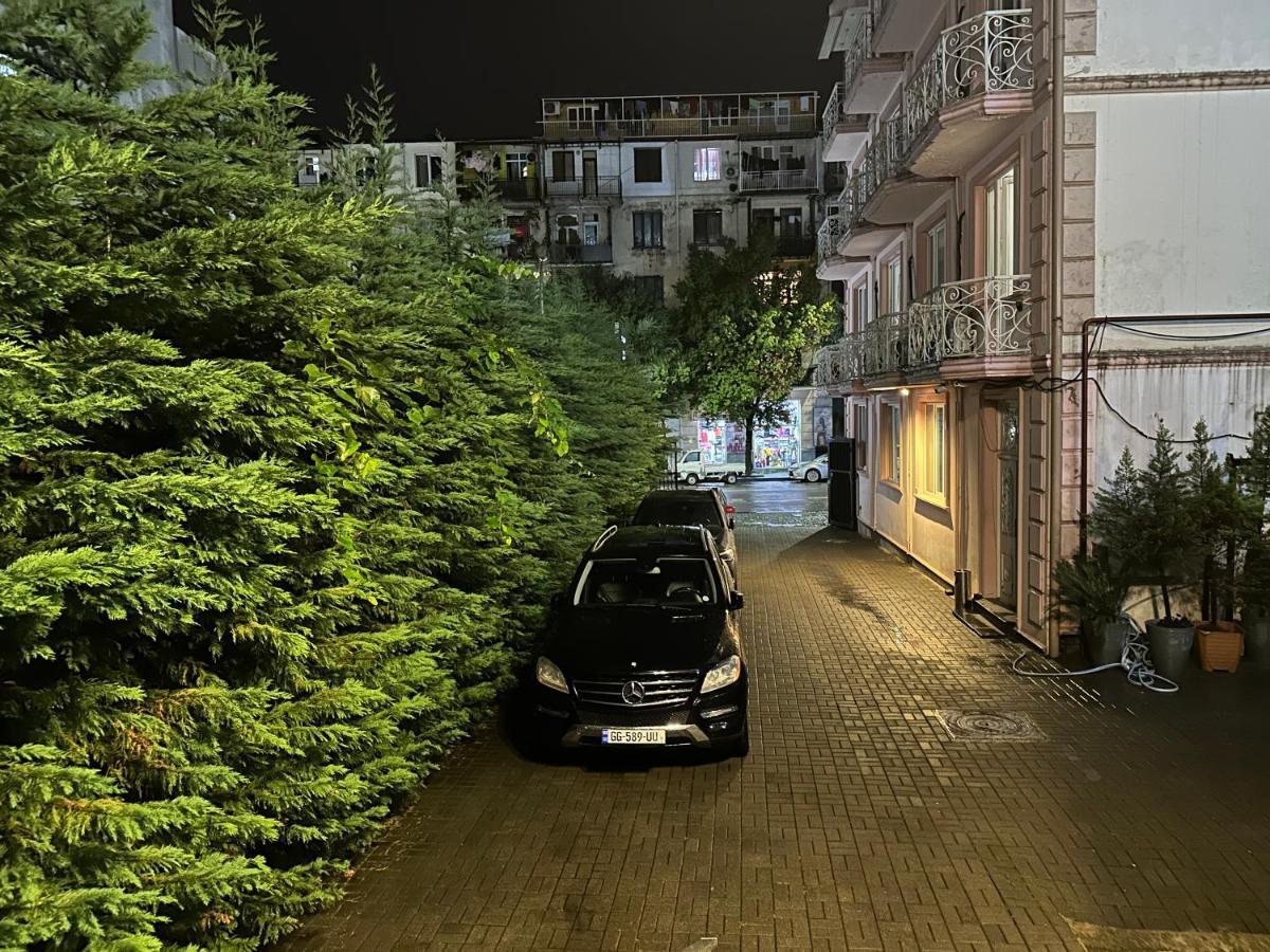 Hotel Tsereteli Palace Batumi Kültér fotó